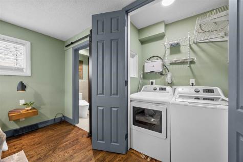 22 Fairview Knoll NE Iowa City IA 52240