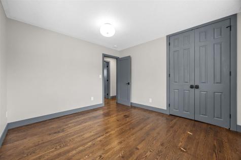 22 Fairview Knoll NE Iowa City IA 52240