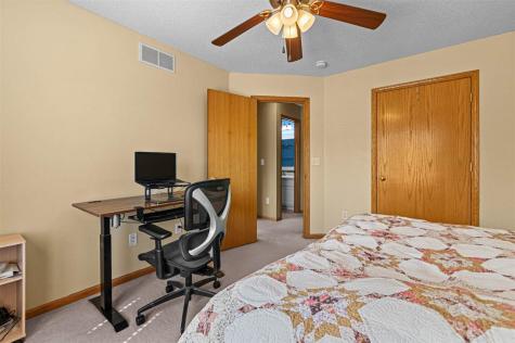 2043 Timber Lane Coralville IA 52241