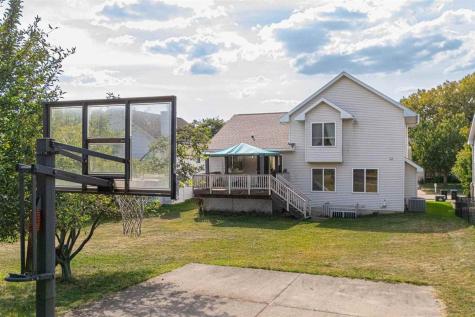 2043 Timber Lane Coralville IA 52241