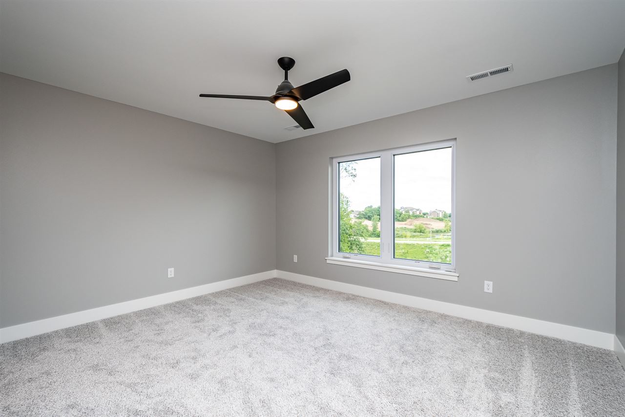 3073 Ridgeview Circle Coralville IA 52241