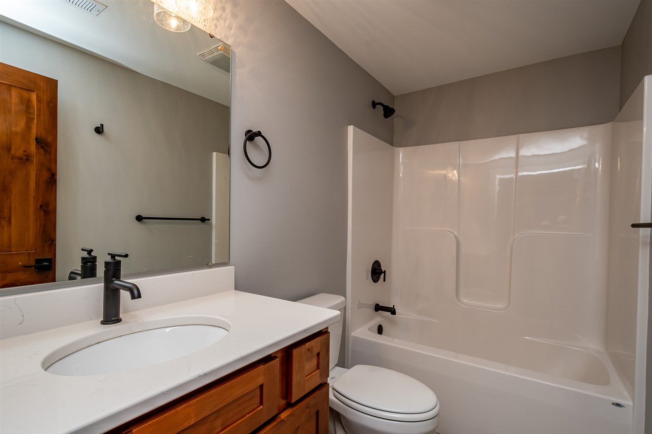 3073 Ridgeview Circle Coralville IA 52241