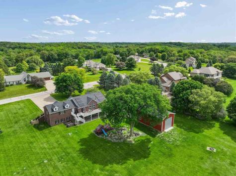2765 Jeremy Court NW Swisher IA 52338