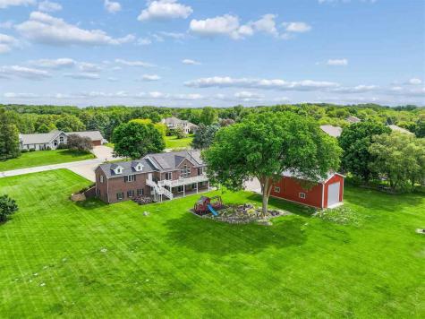 2765 Jeremy Court NW Swisher IA 52338
