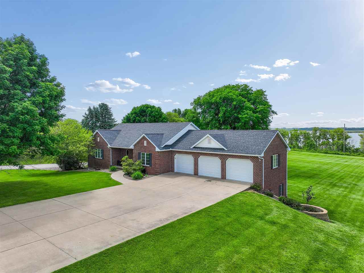 2765 Jeremy Court NW Swisher IA 52338