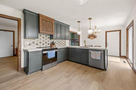 333 E 6th Street Solon IA 52333
