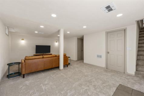 333 E 6th Street Solon IA 52333