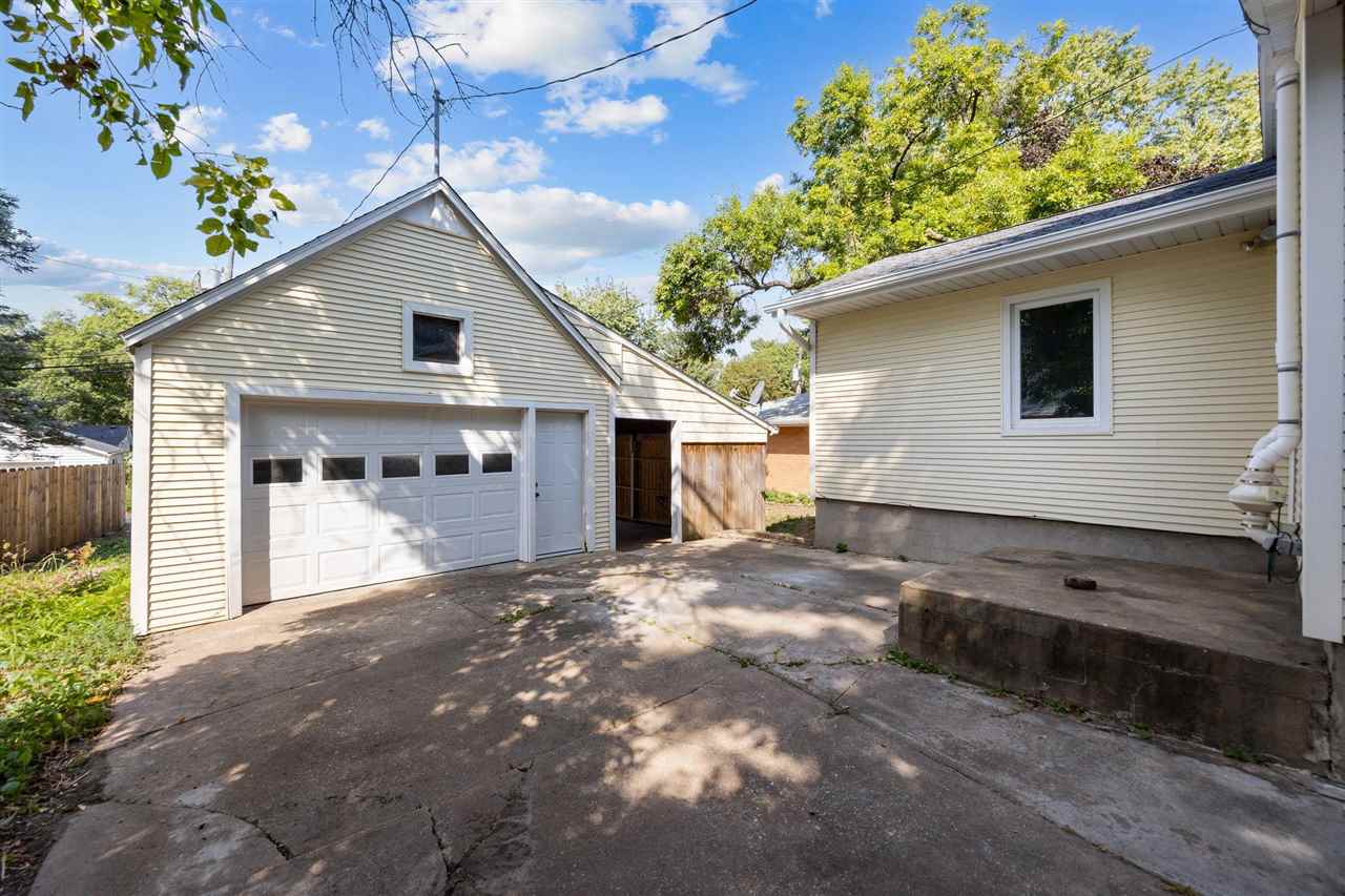 1607 Ridge Street Iowa City IA 52240