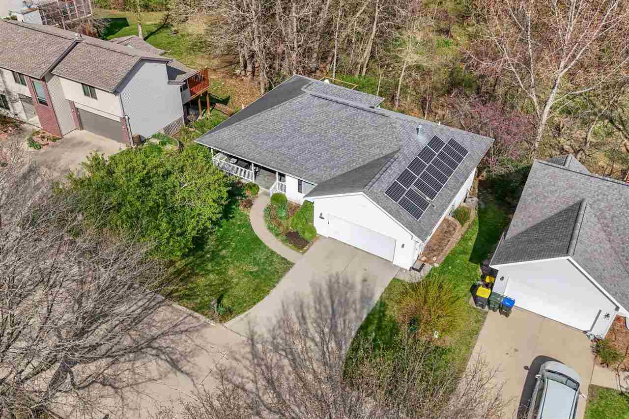 1926 Meadow Ridge Lane Iowa City IA 52245