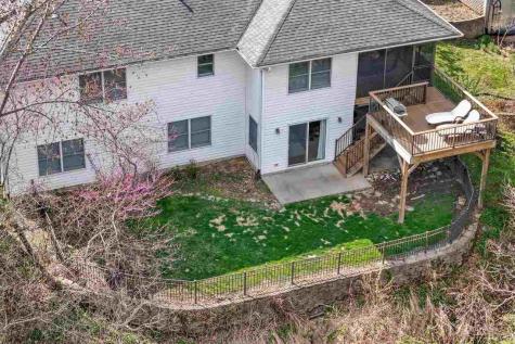 1926 Meadow Ridge Lane Iowa City IA 52245