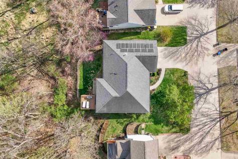 1926 Meadow Ridge Lane Iowa City IA 52245