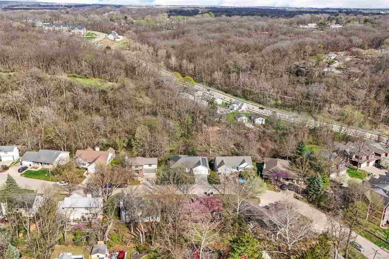 1926 Meadow Ridge Lane Iowa City IA 52245