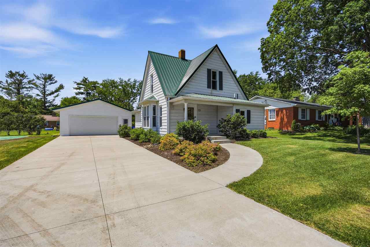 721 6th Street Kalona IA 52247