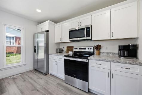 721 6th Street Kalona IA 52247