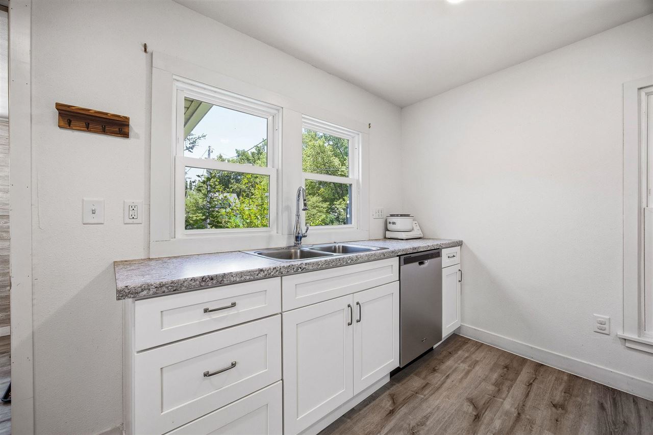 721 6th Street Kalona IA 52247