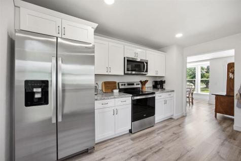 721 6th Street Kalona IA 52247