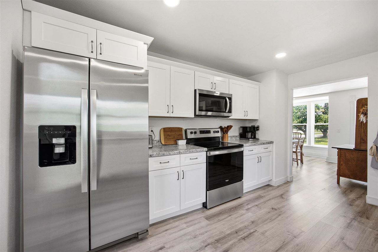 721 6th Street Kalona IA 52247