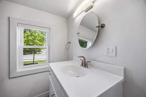 721 6th Street Kalona IA 52247