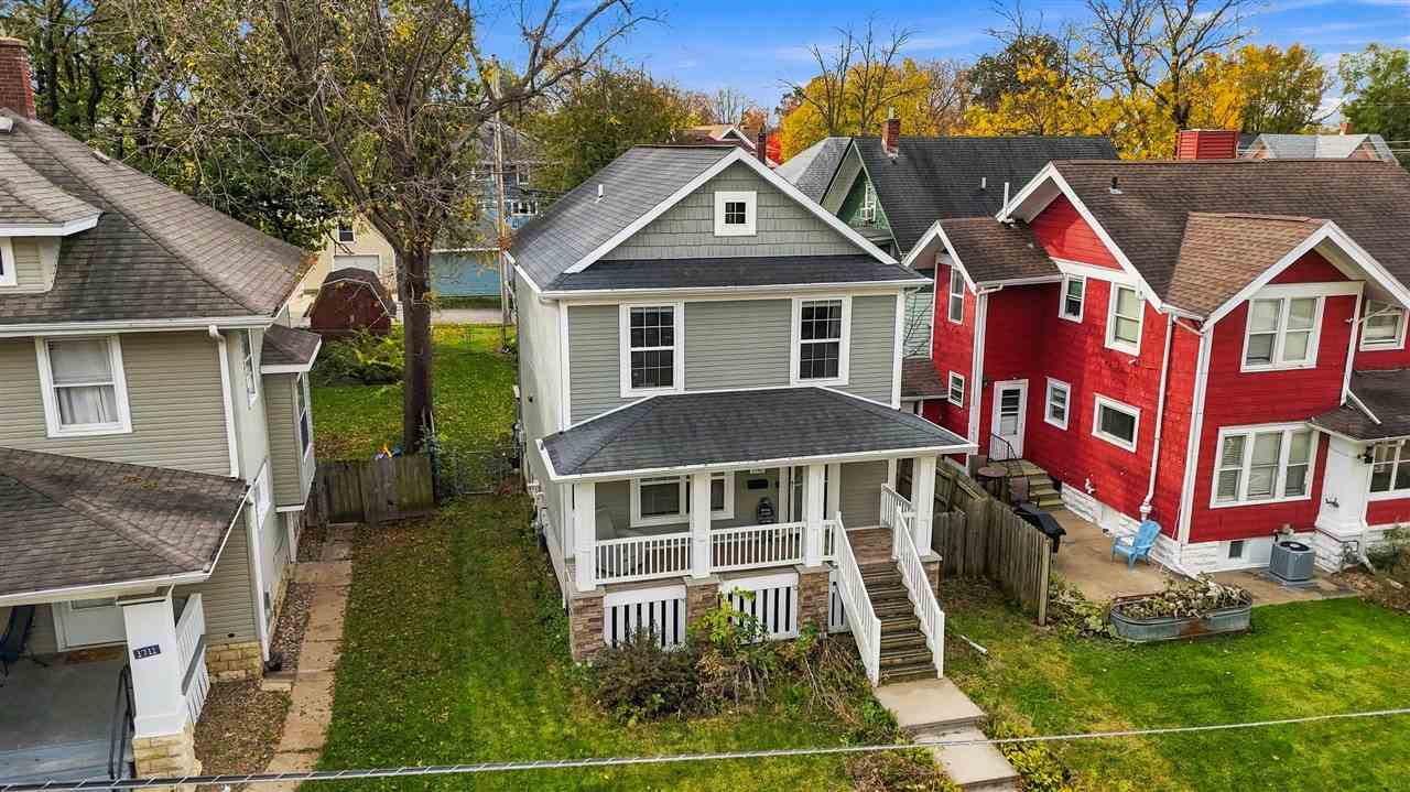 1707 Washington Avenue Cedar Rapids IA 52403