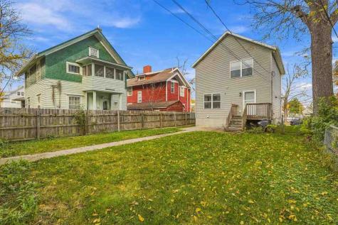1707 Washington Avenue Cedar Rapids IA 52403