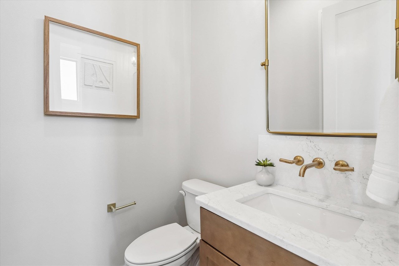 1204 Timber Trail Solon IA 52333