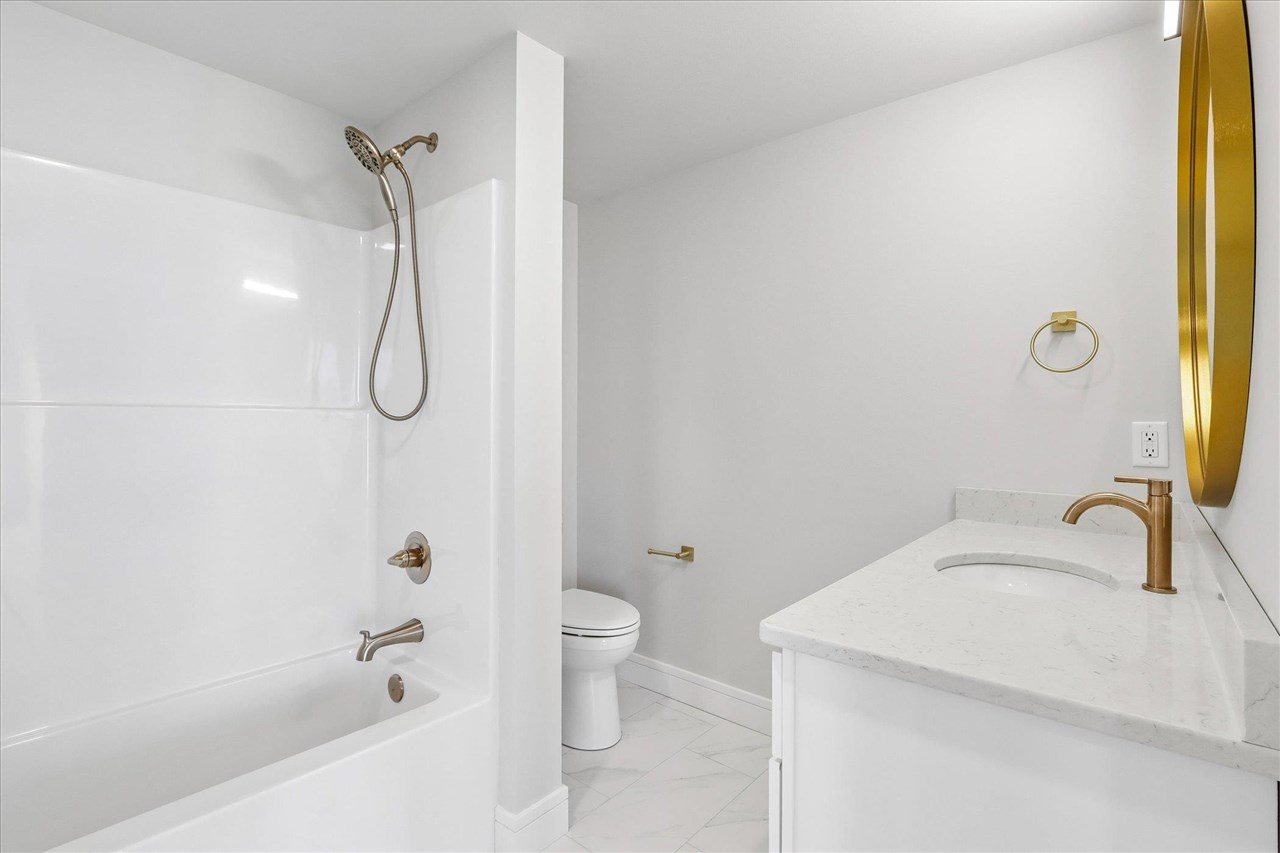 1204 Timber Trail Solon IA 52333