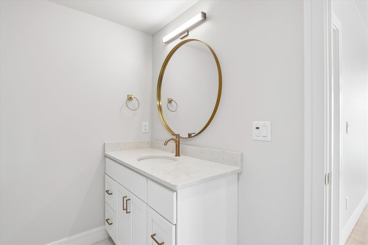 1204 Timber Trail Solon IA 52333
