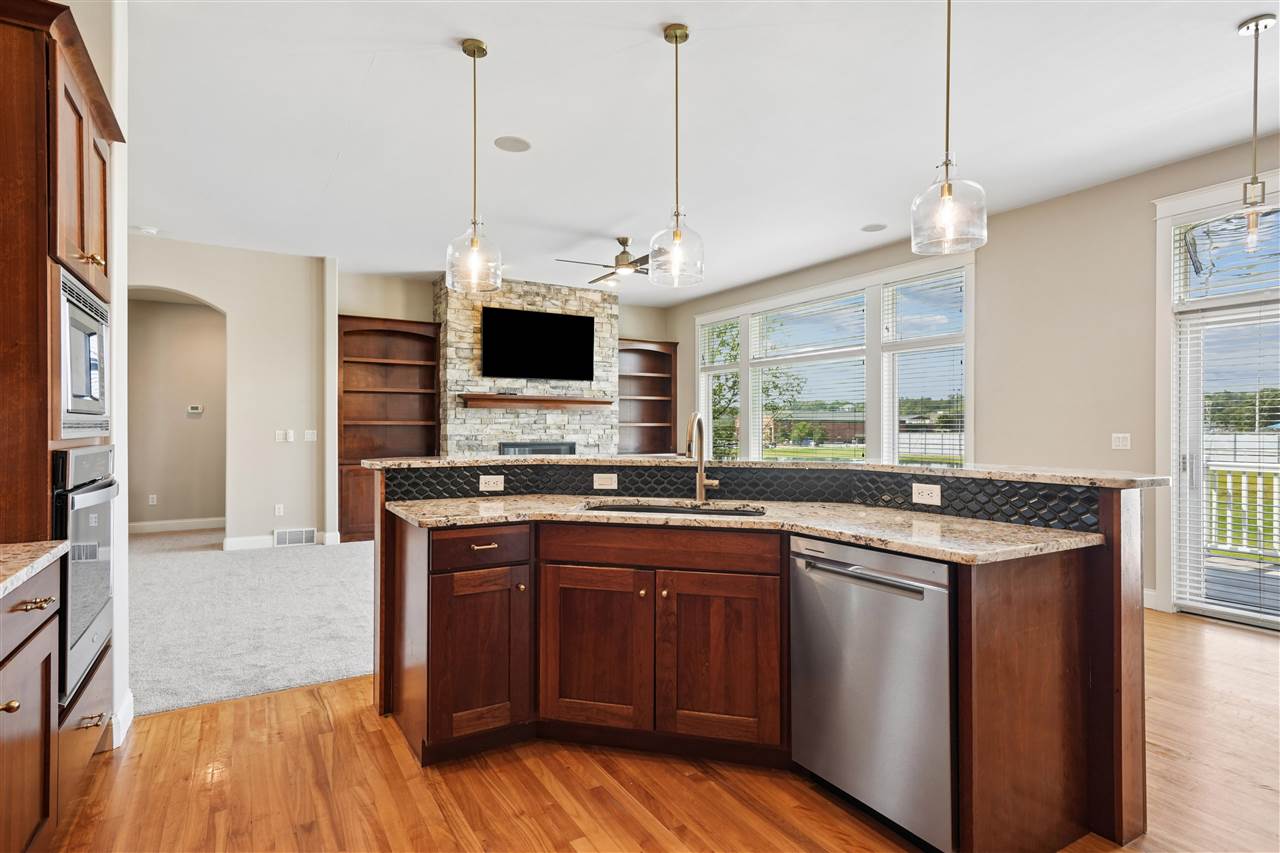 4617 Oak Creek Court NE Cedar Rapids IA 52411
