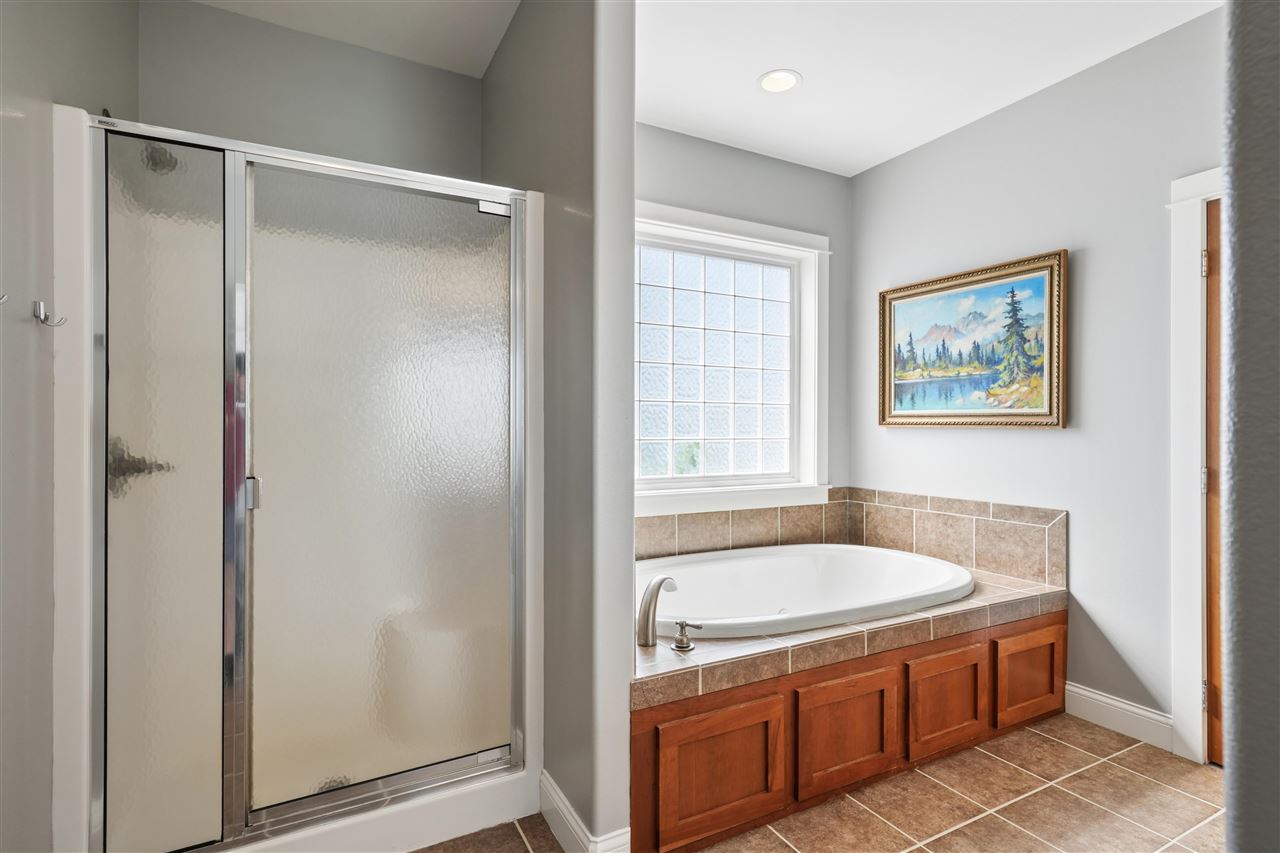 4617 Oak Creek Court NE Cedar Rapids IA 52411