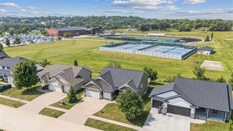 4617 Oak Creek Court NE Cedar Rapids IA 52411