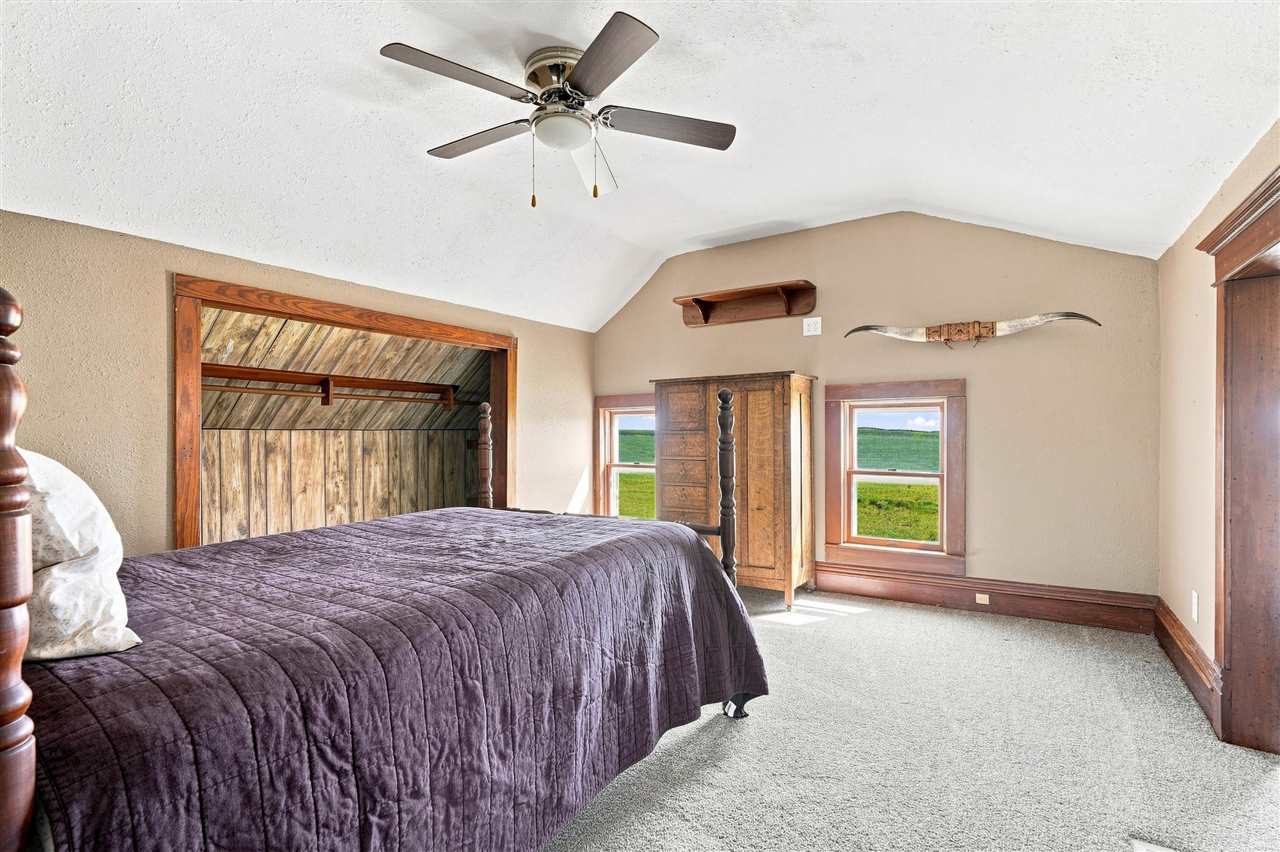 3162 R Avenue North English IA 52316