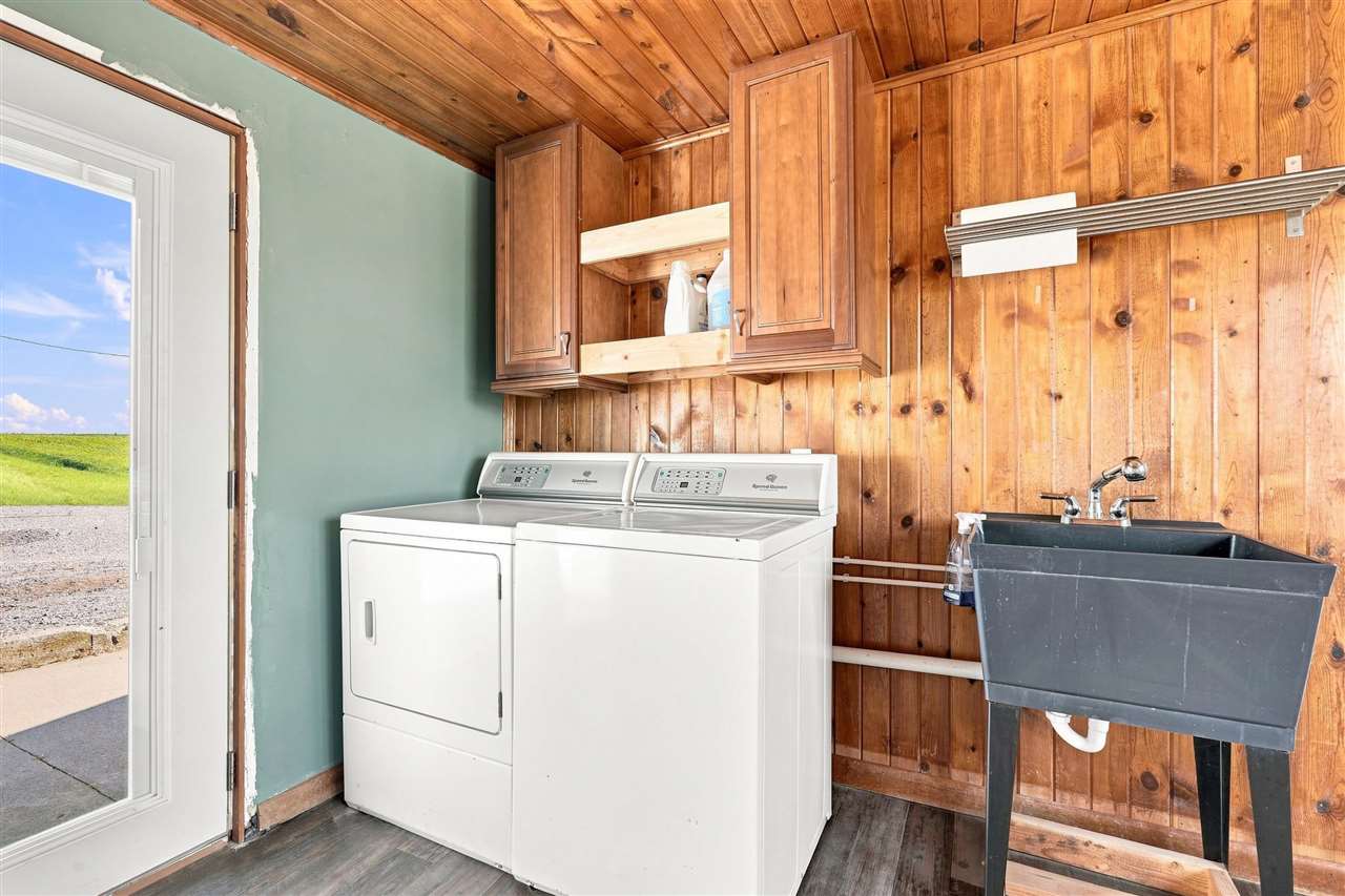 3162 R Avenue North English IA 52316
