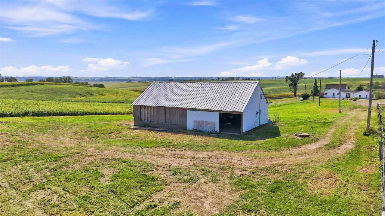3162 R Avenue North English IA 52316