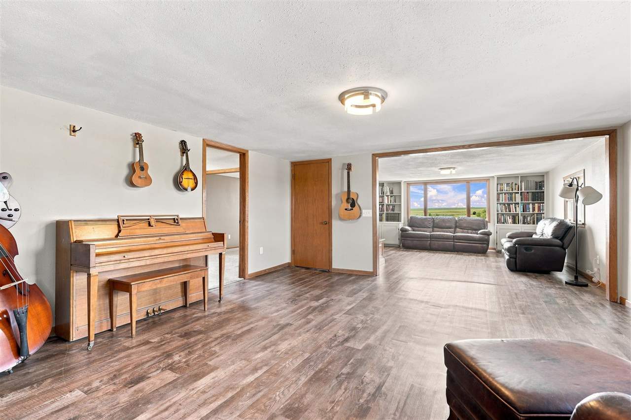 3162 R Avenue North English IA 52316
