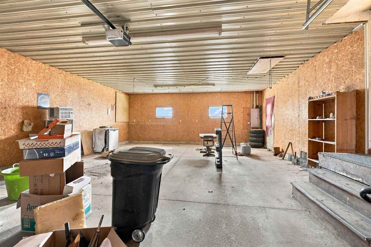 609 W 1st Avenue Dyersville IA 52040
