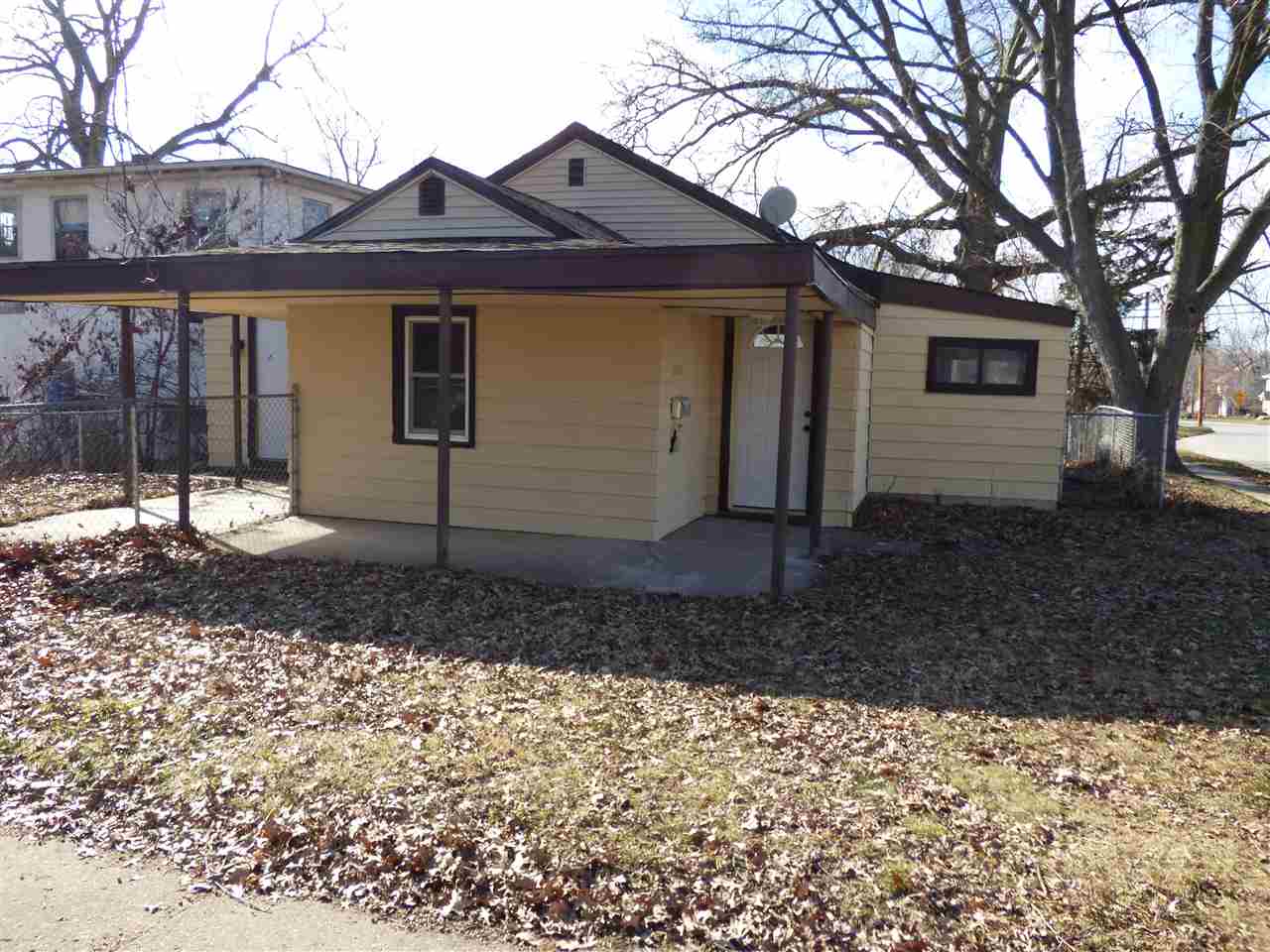 1009 Highland Avenue Iowa City IA 52240