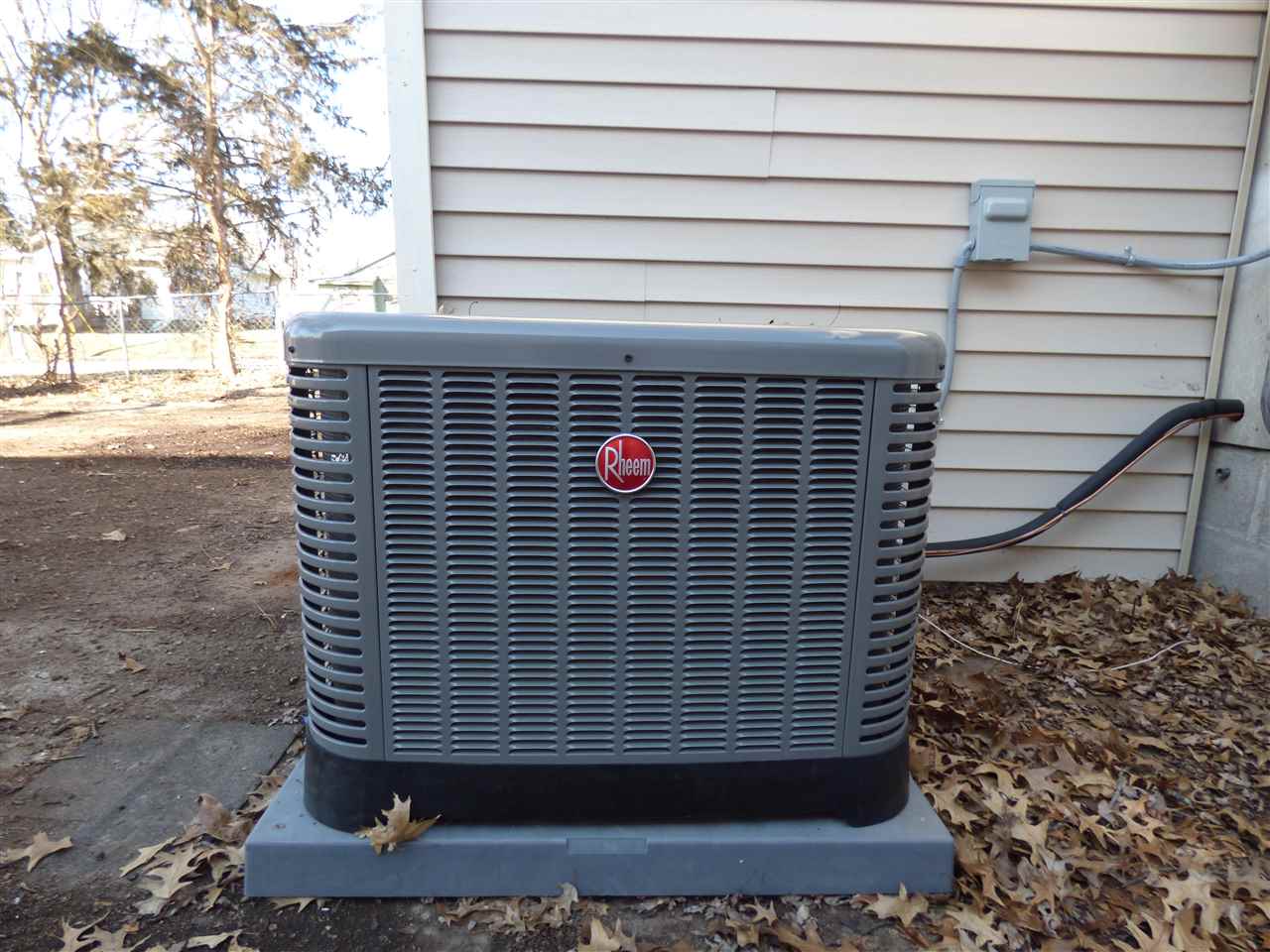 1009 Highland Avenue Iowa City IA 52240