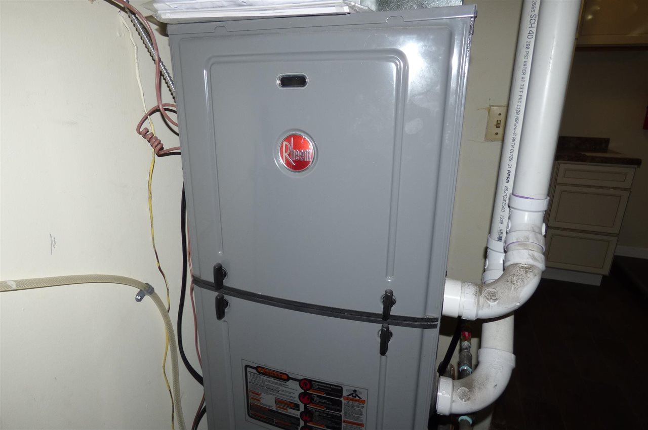 1009 Highland Avenue Iowa City IA 52240