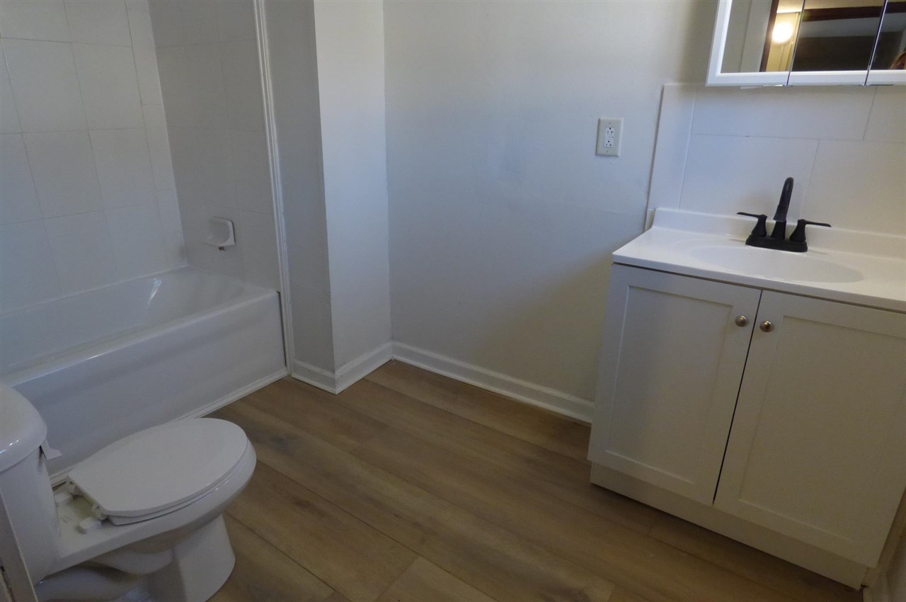 1009 Highland Avenue Iowa City IA 52240