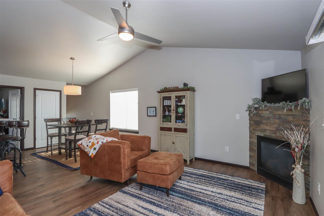 1247 Mary Lane North Liberty IA 52317