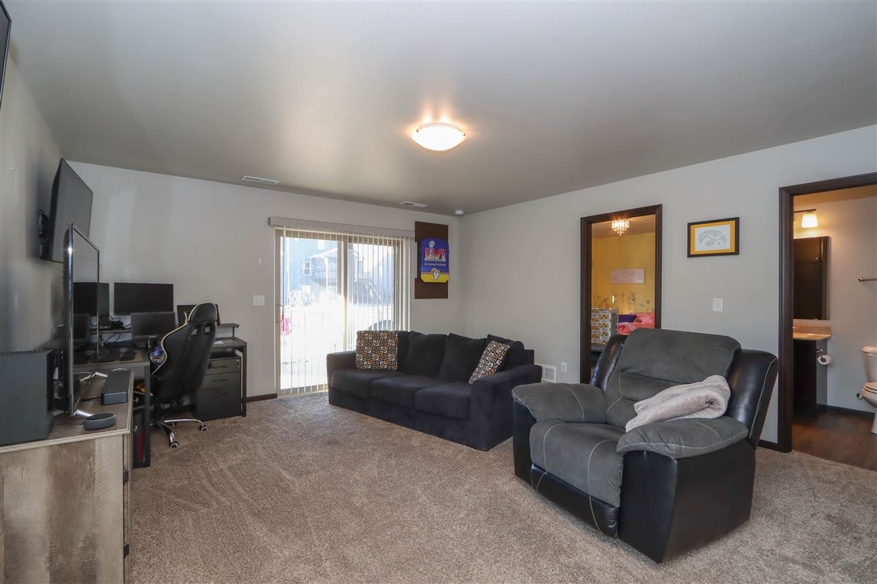 1247 Mary Lane North Liberty IA 52317
