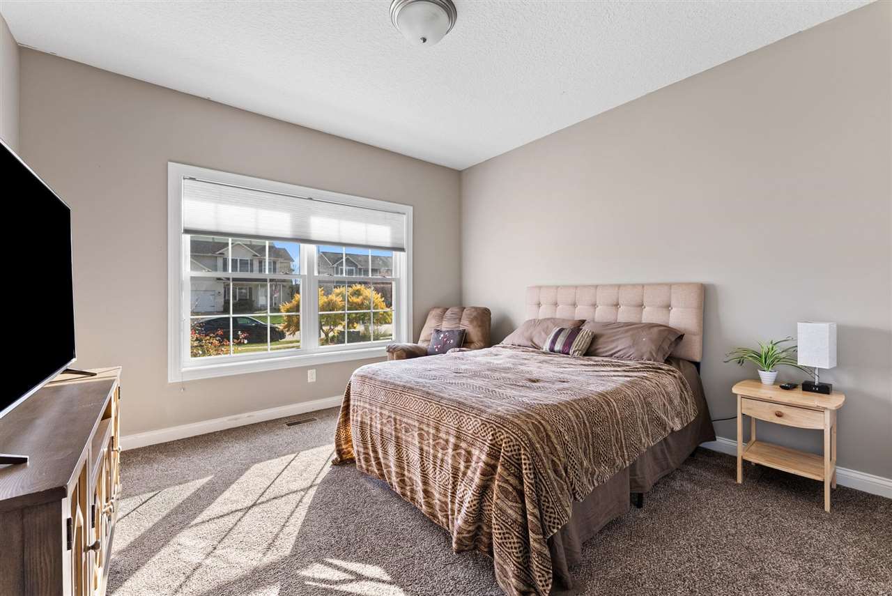 4390 Tranquility Trail Bettendorf IA 52722