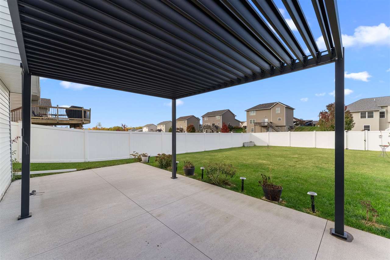 4390 Tranquility Trail Bettendorf IA 52722