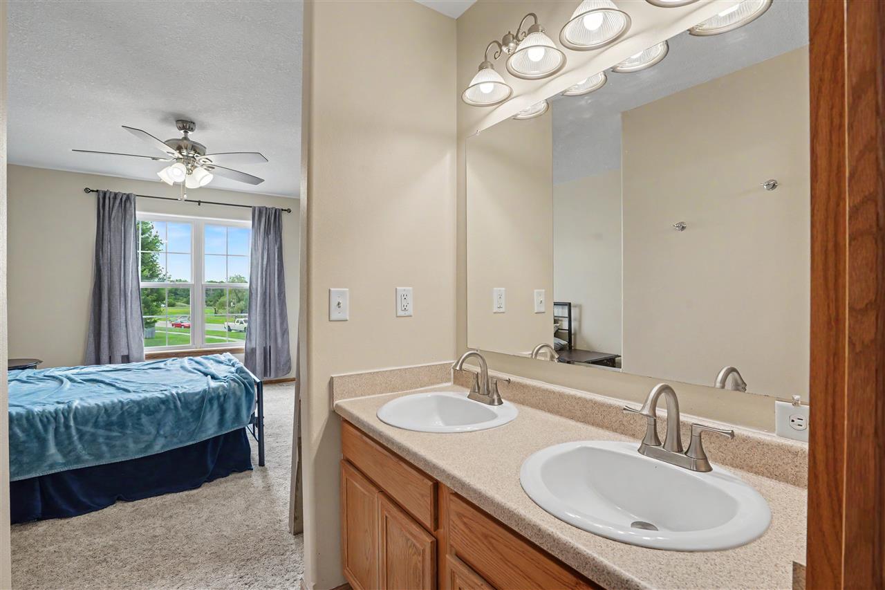 1582 Deerfield Drive North Liberty IA 52317