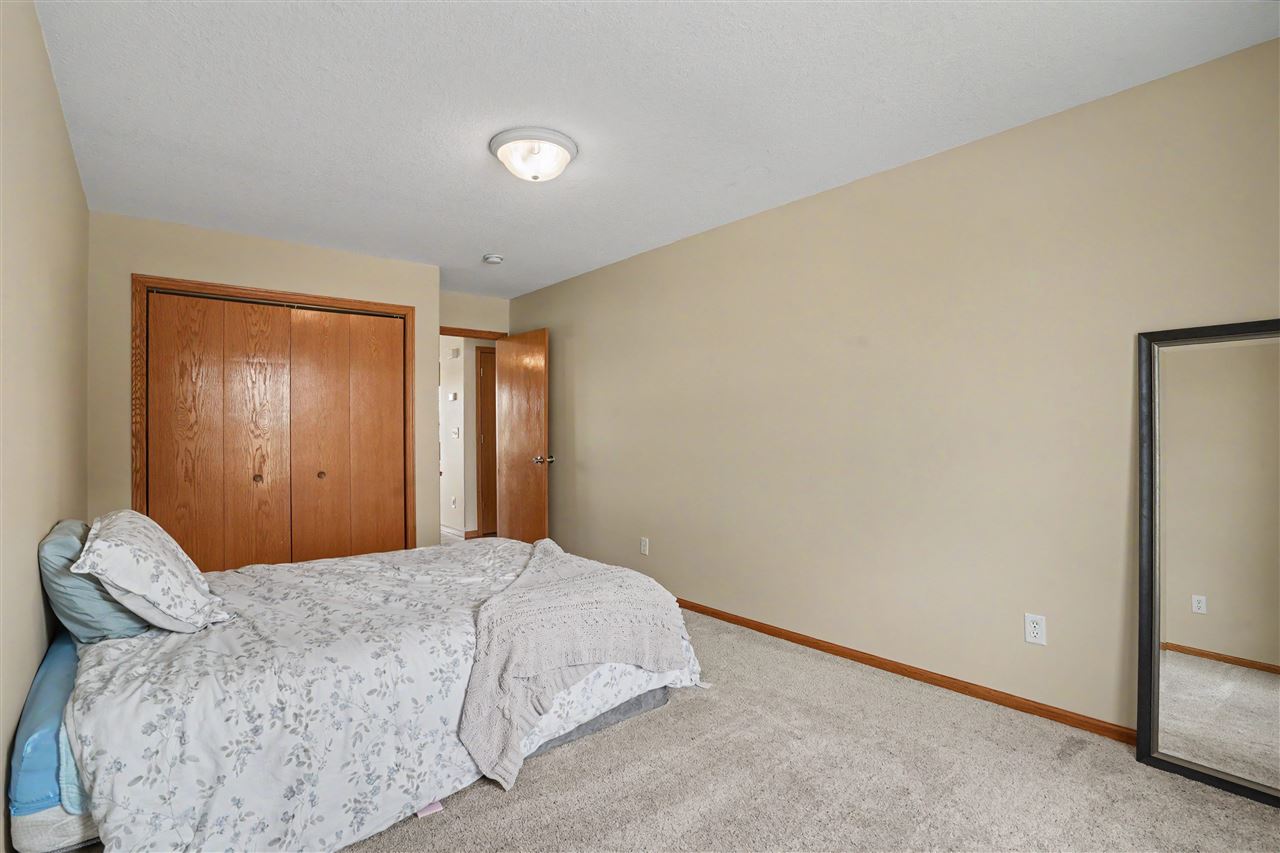 1582 Deerfield Drive North Liberty IA 52317