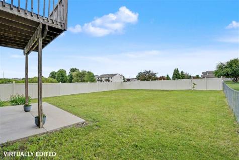 1582 Deerfield Drive North Liberty IA 52317