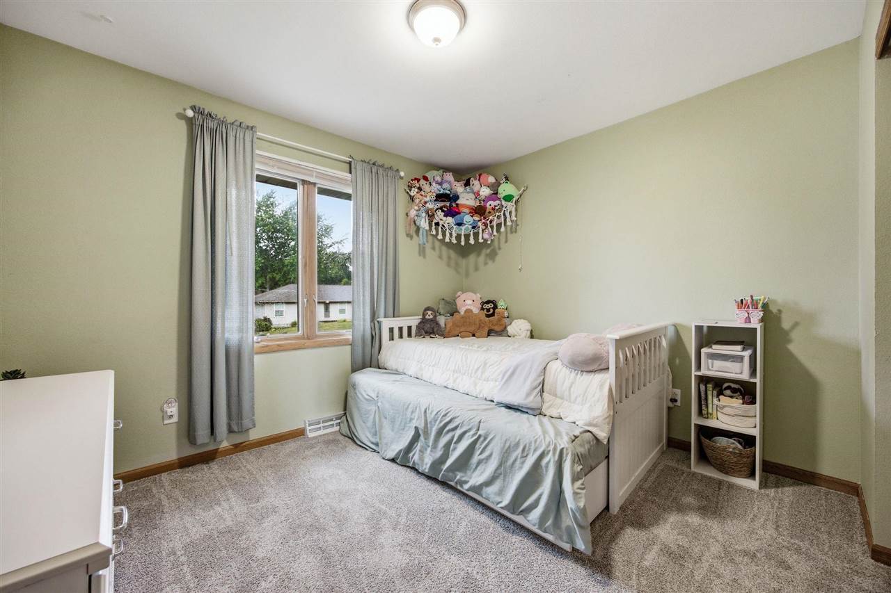 84 Amhurst Street Iowa City IA 52245