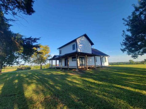 3271 190th Street Ainsworth IA 52201