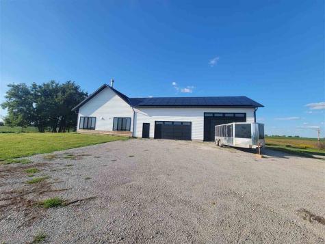 3271 190th Street Ainsworth IA 52201