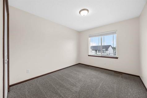 2012 SW Holly Meadow Avenue Cedar Rapids IA 52404